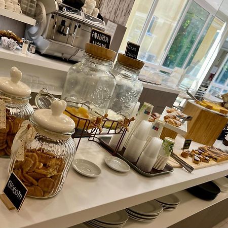 Hotel Vernel Rimini Ngoại thất bức ảnh