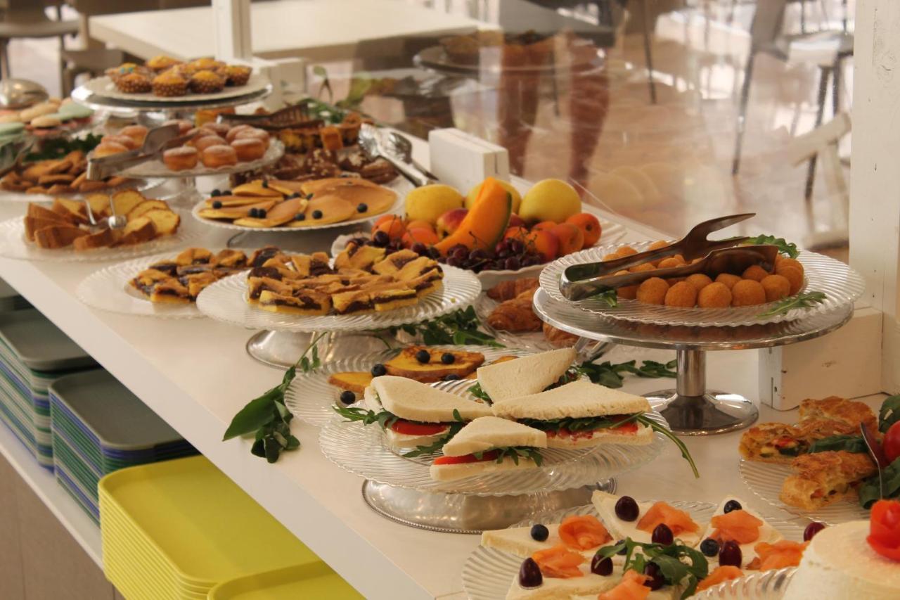 Hotel Vernel Rimini Ngoại thất bức ảnh