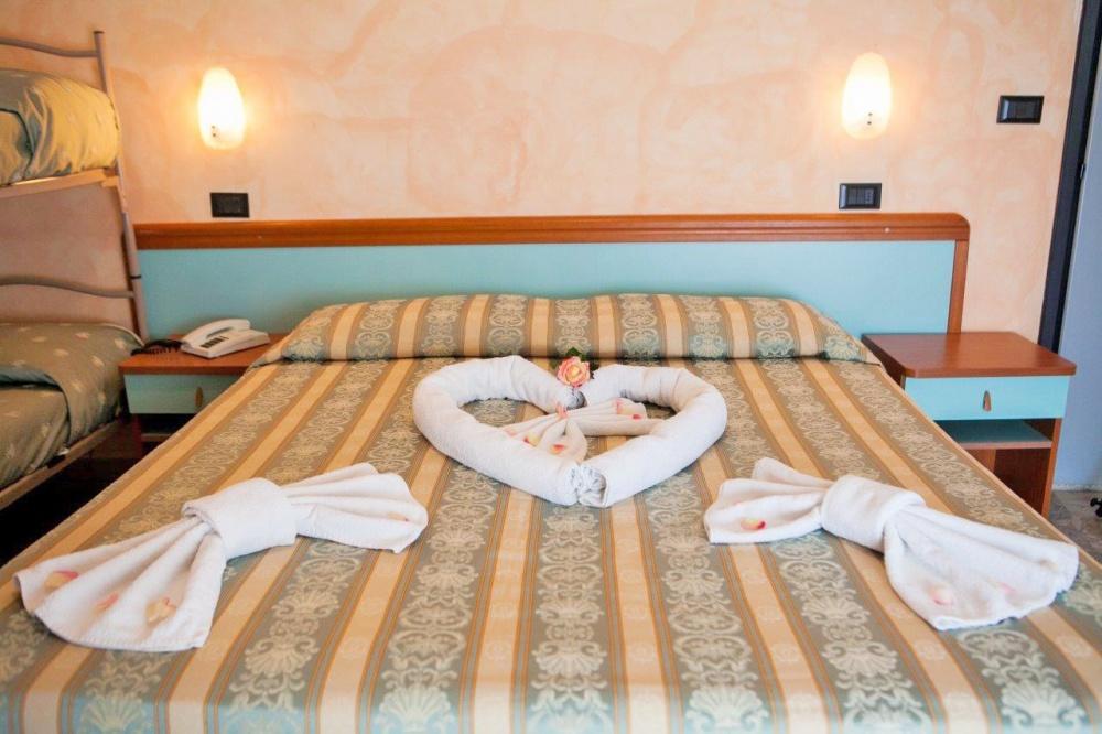 Hotel Vernel Rimini Ngoại thất bức ảnh