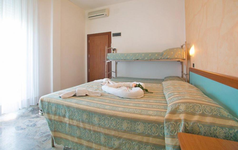 Hotel Vernel Rimini Ngoại thất bức ảnh
