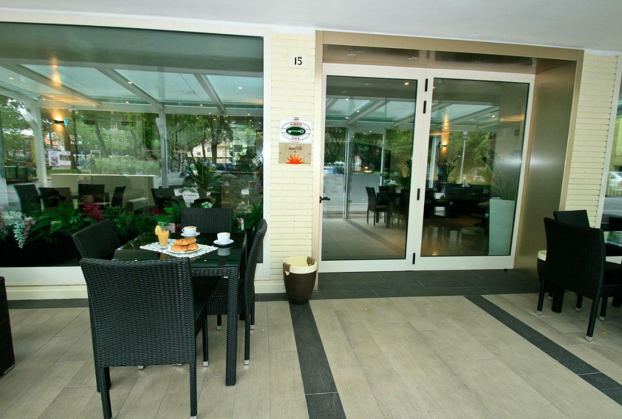 Hotel Vernel Rimini Ngoại thất bức ảnh